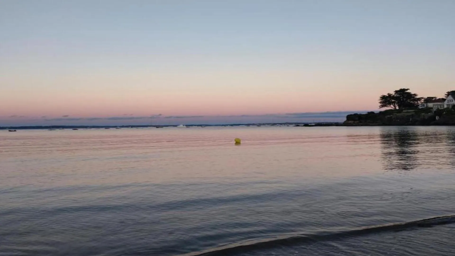 Vacation Apartment In Southern Brittany Plougonvelin 0*,  Γαλλία
